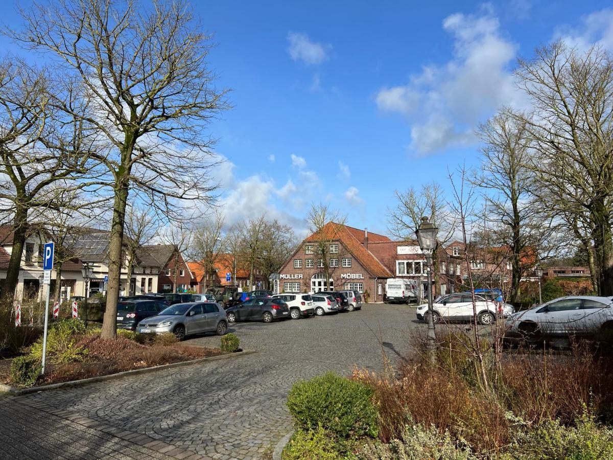 Luxus Lindenhof Apartments -Ferienwohnungen In Friesland An Der Nordsee Am Naturschutzgebiet Urwald Neuenburg  客房 照片
