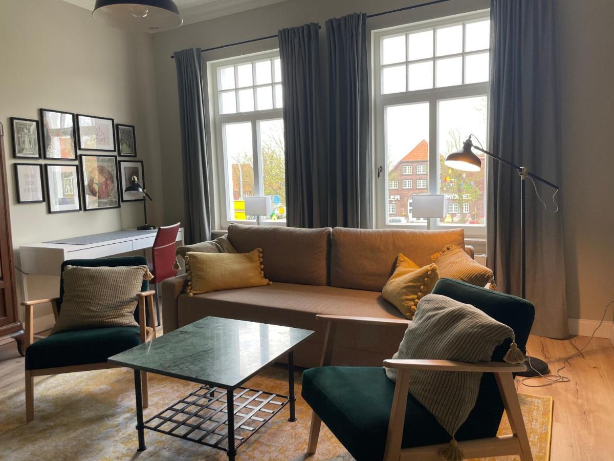 Luxus Lindenhof Apartments -Ferienwohnungen In Friesland An Der Nordsee Am Naturschutzgebiet Urwald Neuenburg  外观 照片