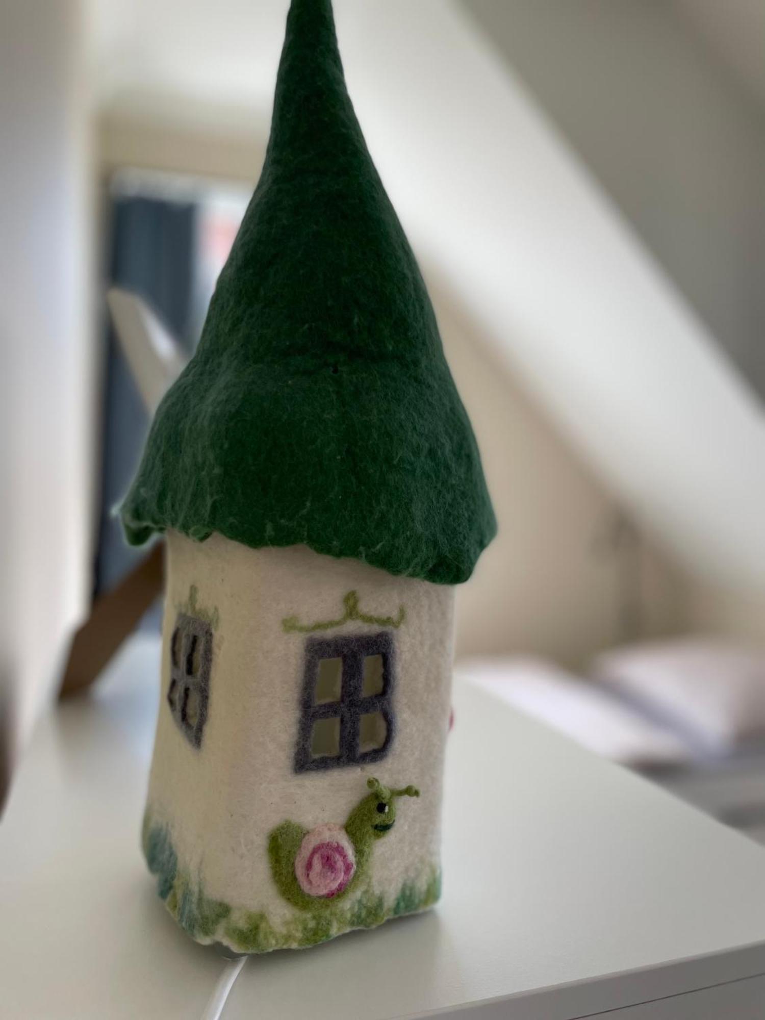 Luxus Lindenhof Apartments -Ferienwohnungen In Friesland An Der Nordsee Am Naturschutzgebiet Urwald Neuenburg  客房 照片